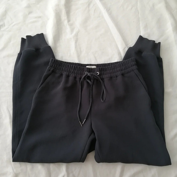 Aritzia Wilfred Crepe Buffon Jogger Pants Dark Gray Neutral Minimal XS - Picture 6 of 16